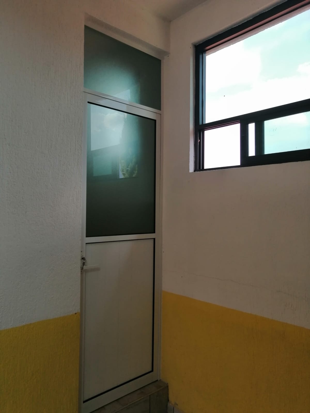 Puertas de Aluminio y Cristal - Fotografía 6