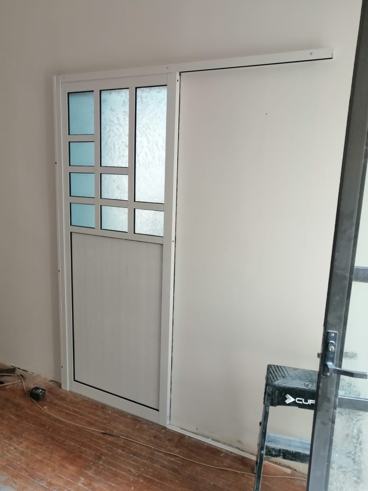 Puertas de Aluminio y Cristal - Fotografía 18