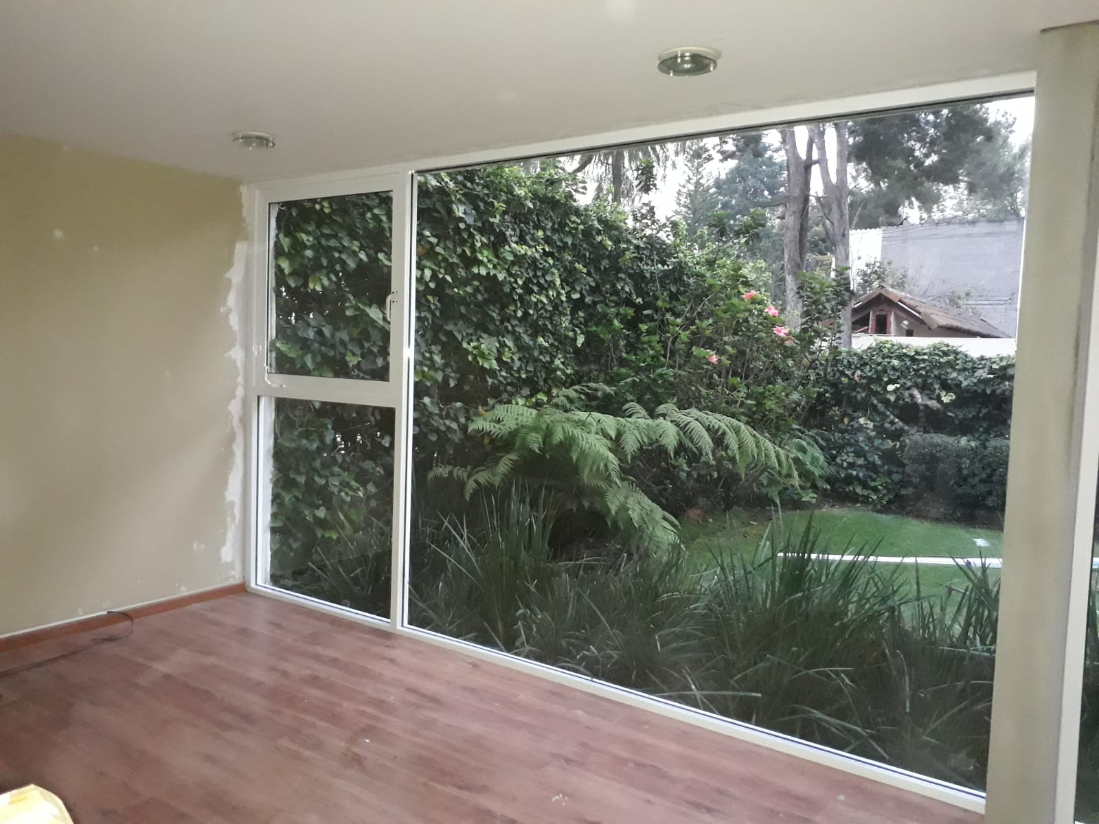 Fotografía adicional de Ventanas de Aluminio y Doble Acristalamiento